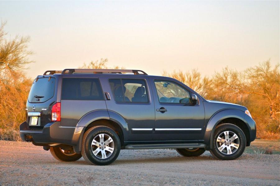 Nissan Pathfinder 2010 года  (фото 26 из 81)